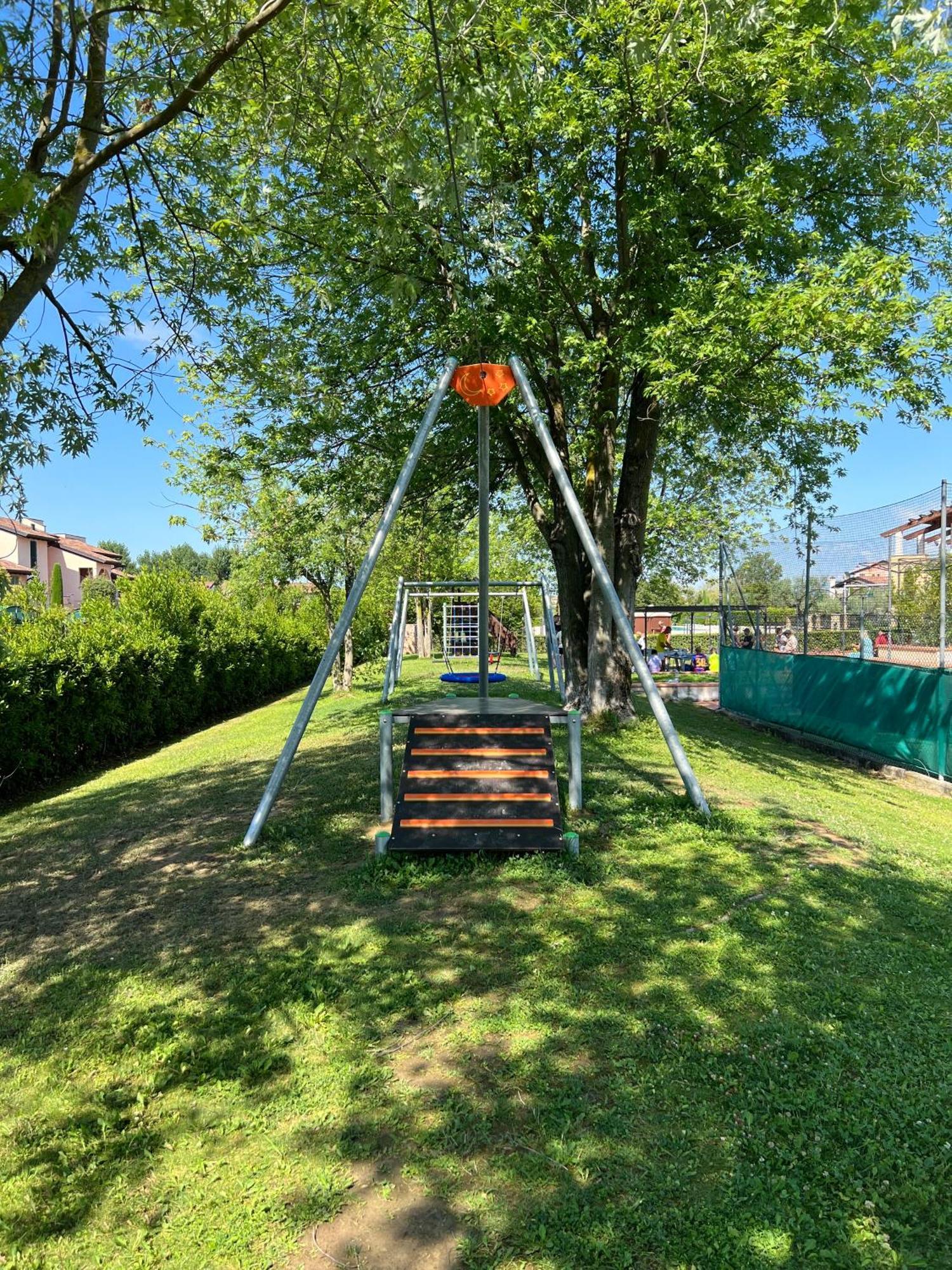 Resort Garda Village 3*