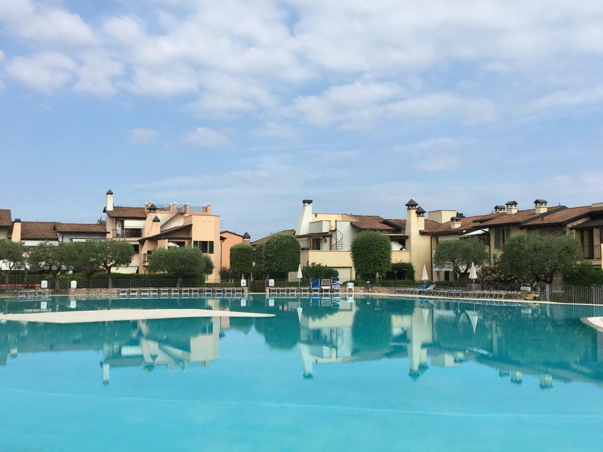 Garda Village 3*
